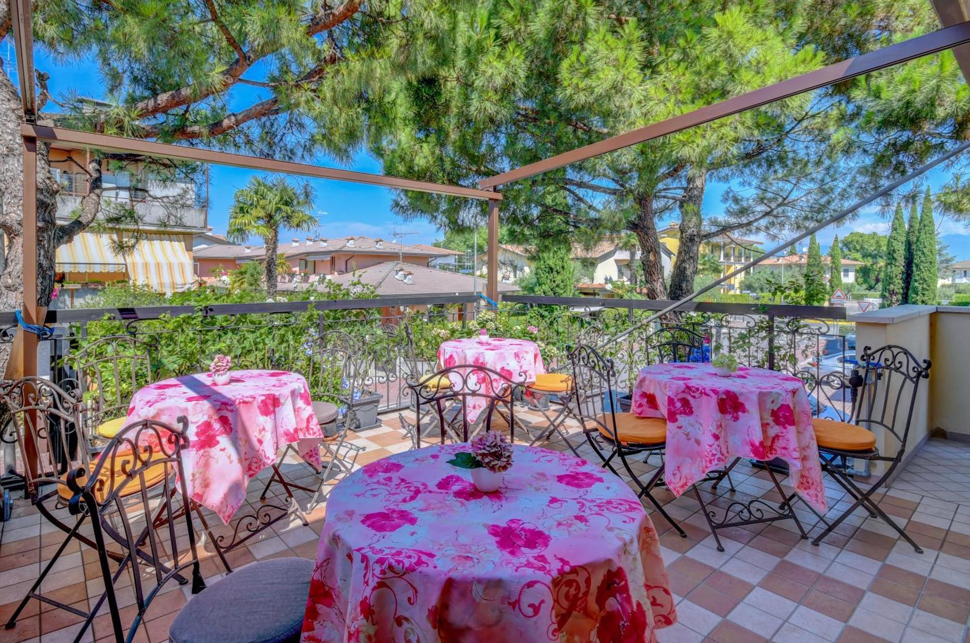 B&B America Sirmione Exteriér fotografie