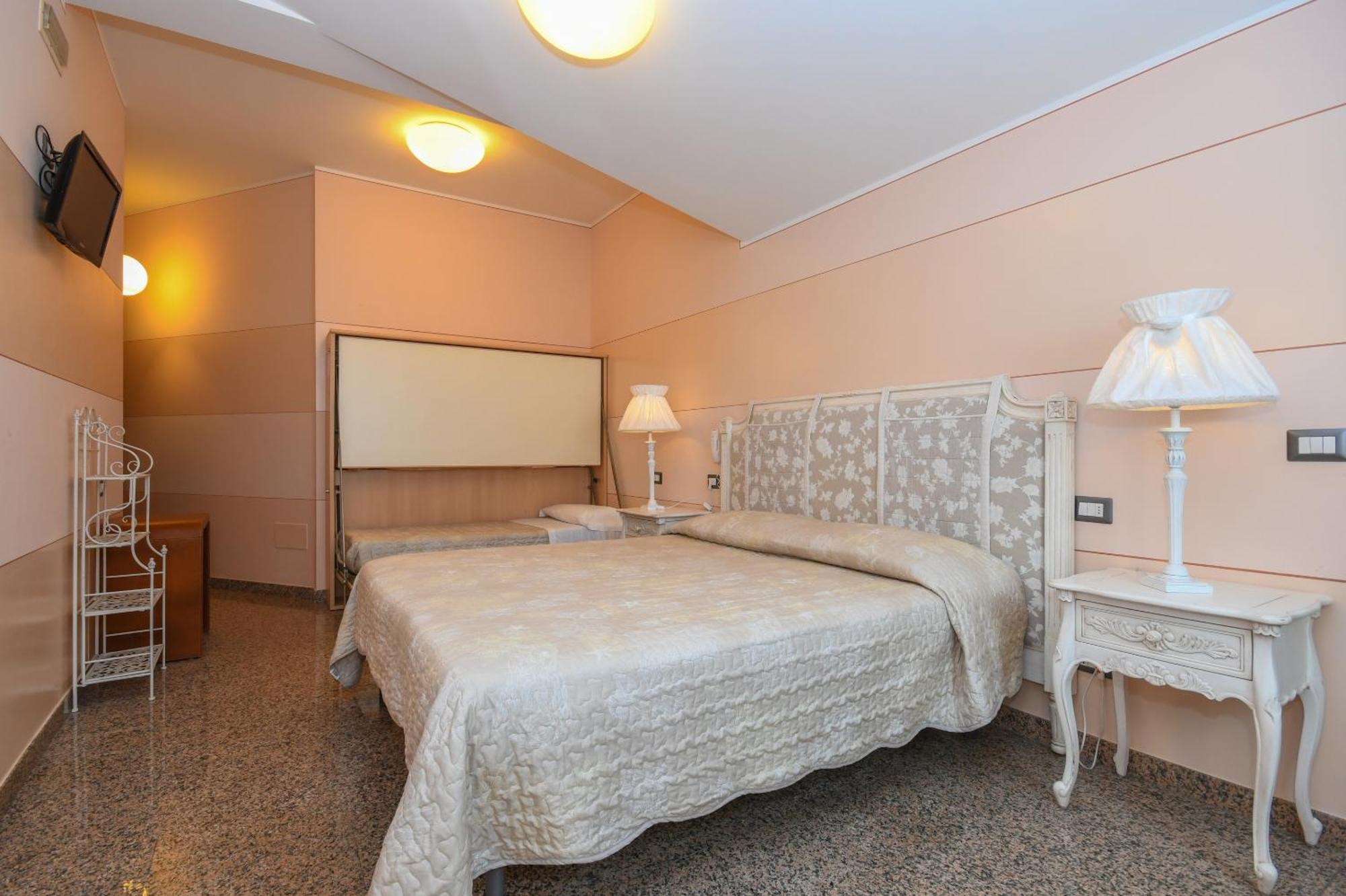 B&B America Sirmione Exteriér fotografie