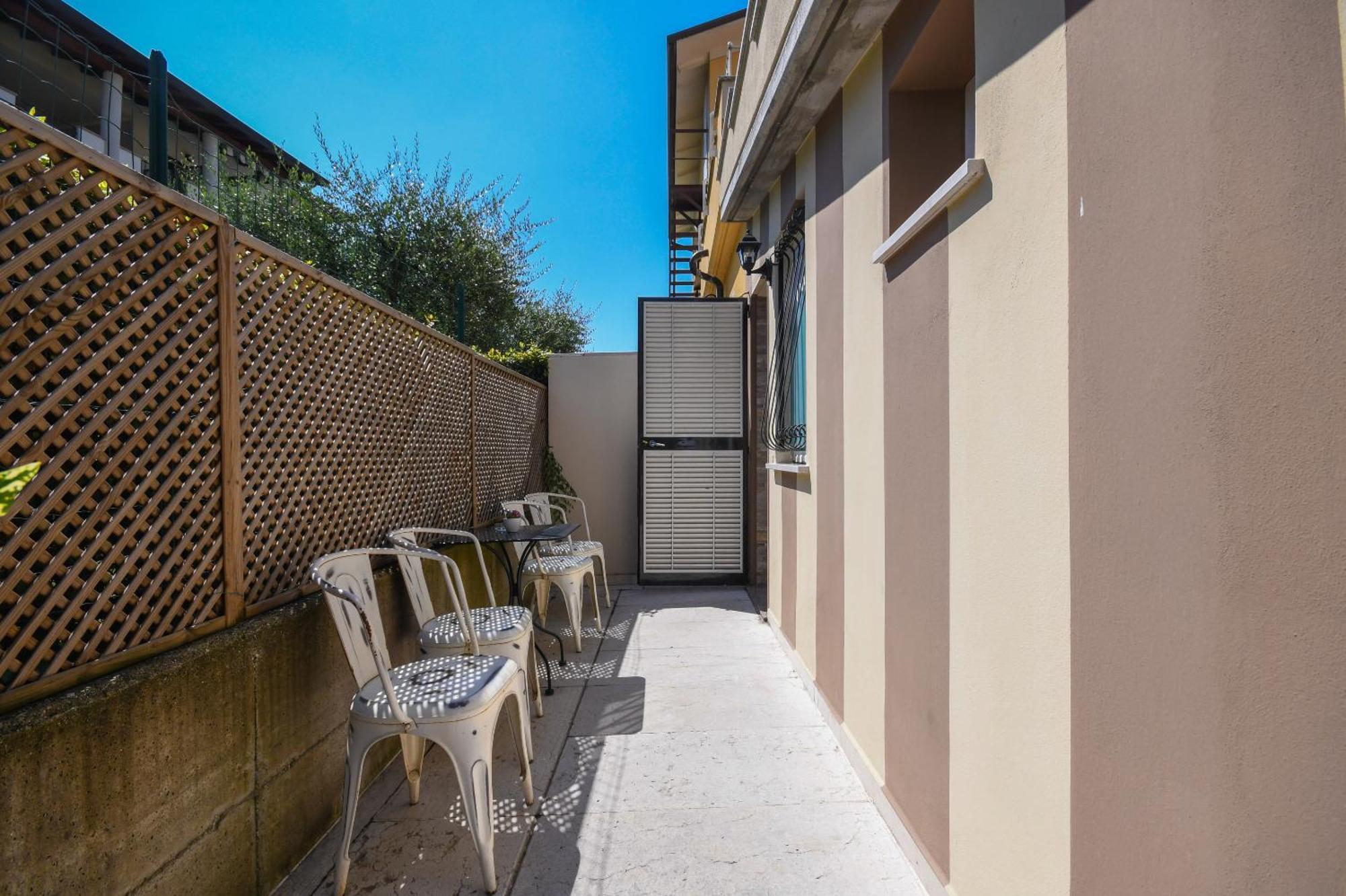 B&B America Sirmione Exteriér fotografie