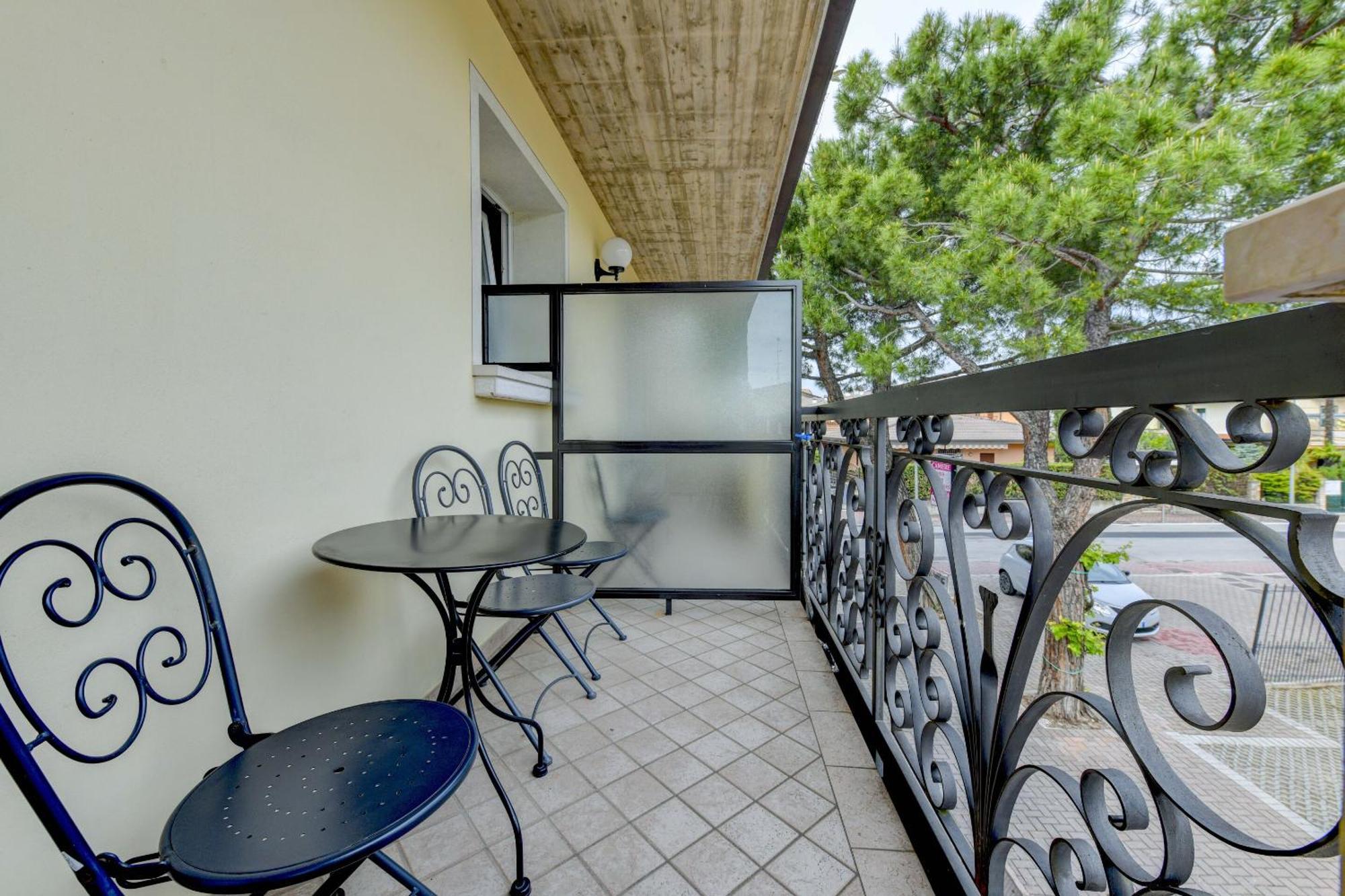 B&B America Sirmione Exteriér fotografie