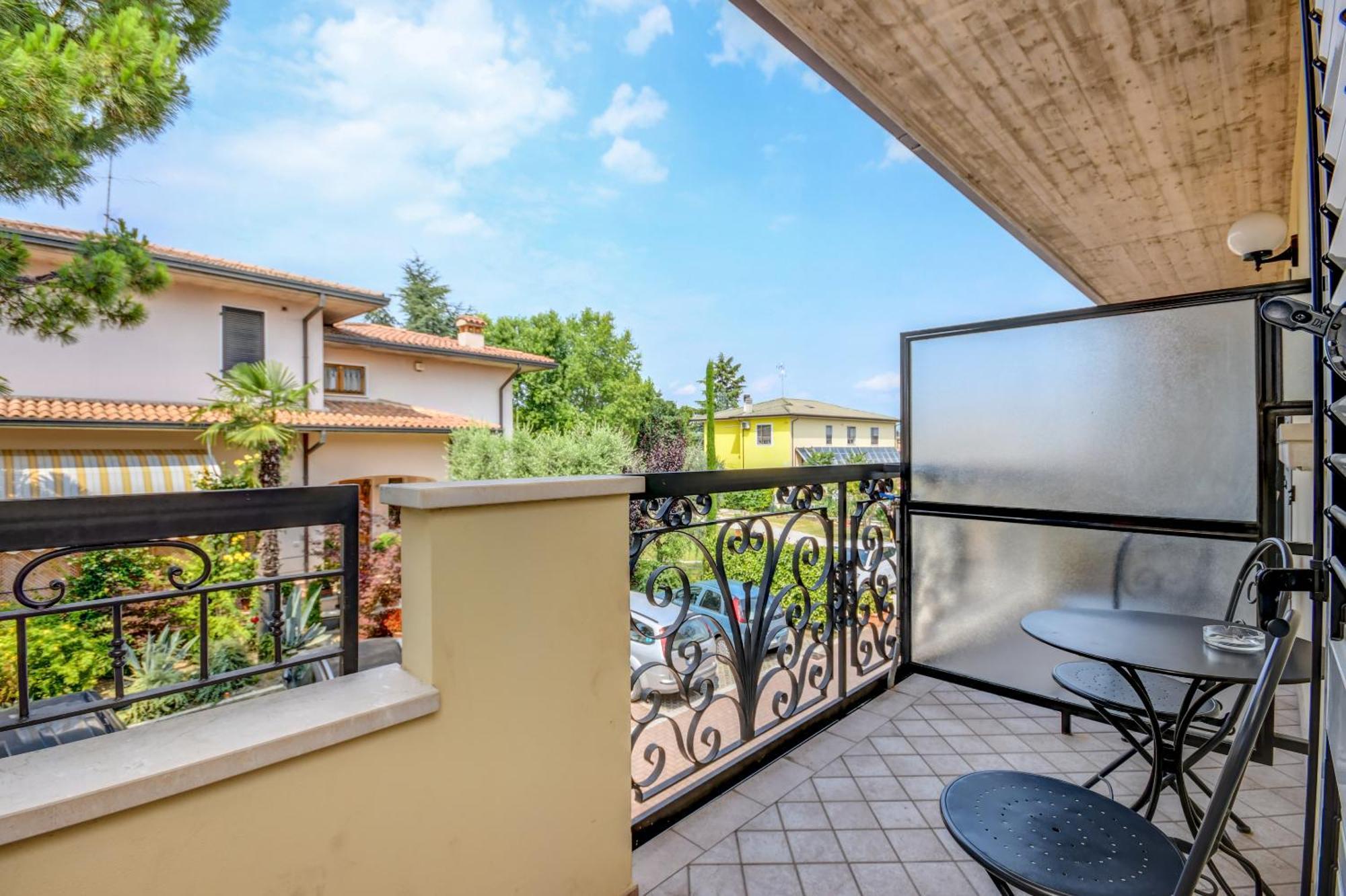 B&B America Sirmione Exteriér fotografie