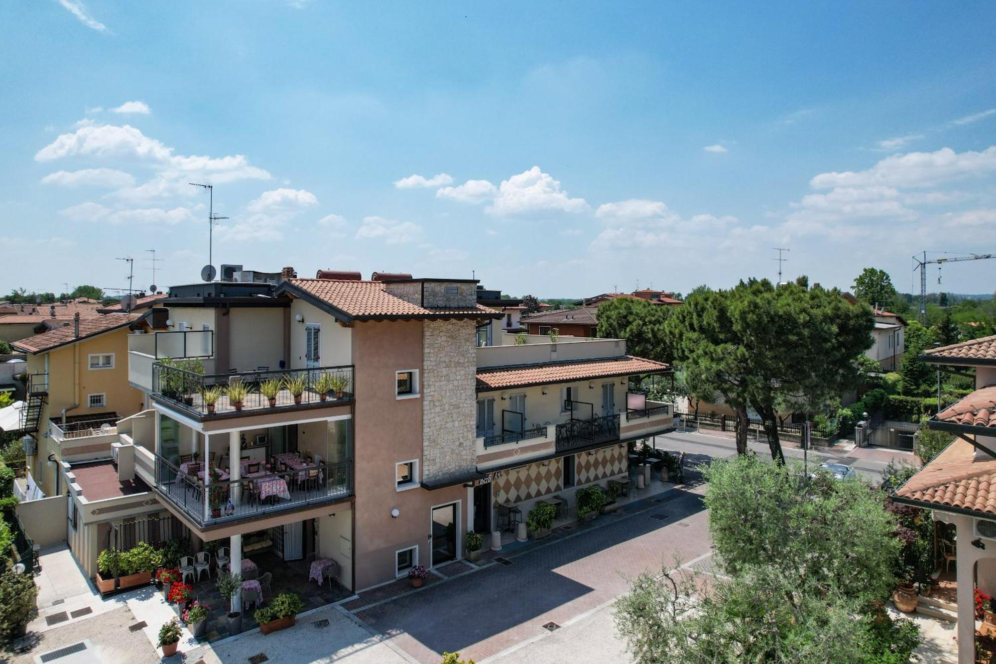 B&B America Sirmione Exteriér fotografie